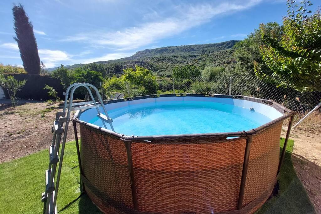 La Huerta Del Castillo Con Su Caz De Agua - Enjoy Life & Relax Castillo de Locubin Exterior photo